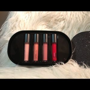 LIMITED EDITION MAC lip gloss kit